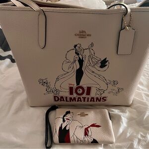 Coach x Disney 101 Dalmatians White Tote Bag with Wristlet